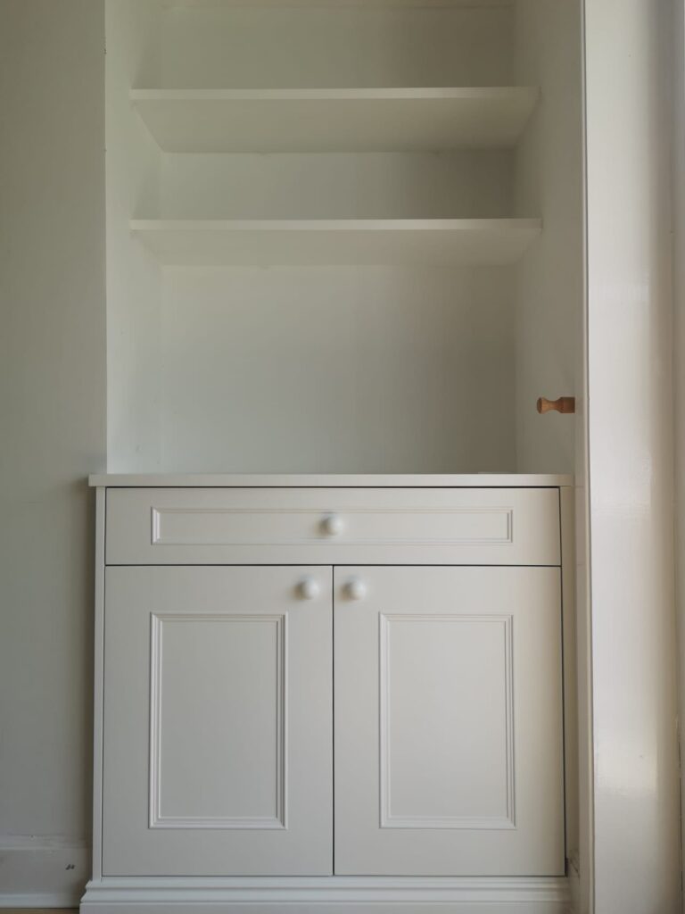 DINING ROOM CUPBOARD WITH DRAWER